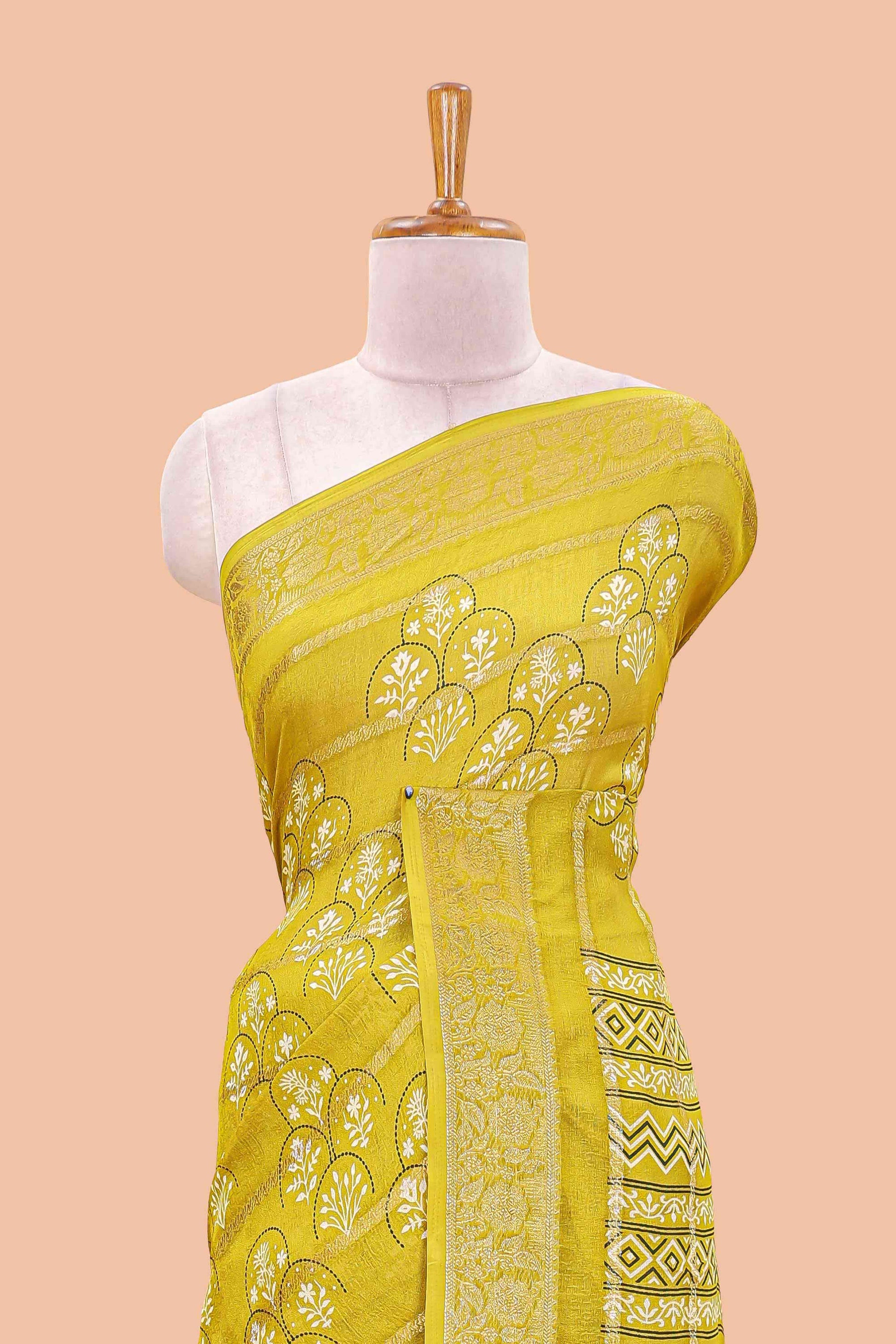Flowing printed pallu artistry