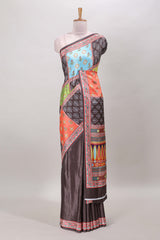 Geometric floral pattern detailing