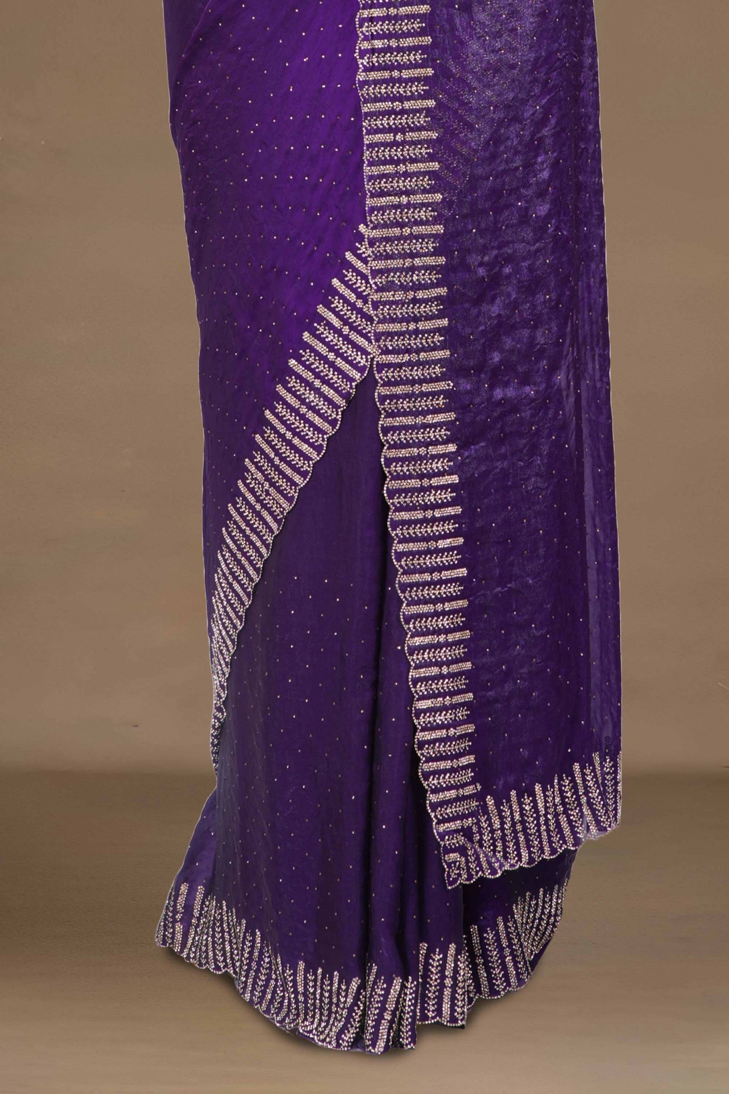 Glossy fabric finish