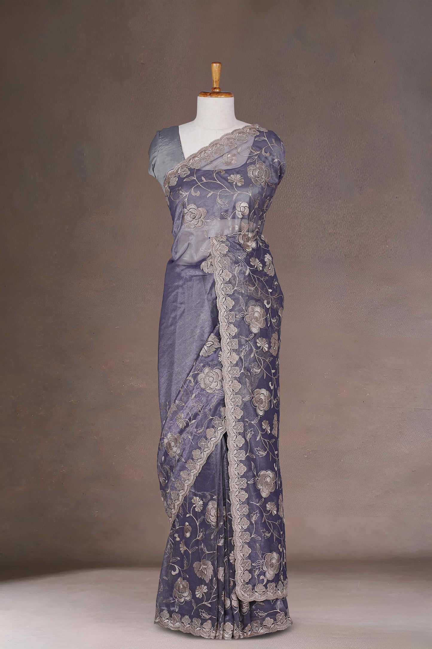 Golden thread embroidery