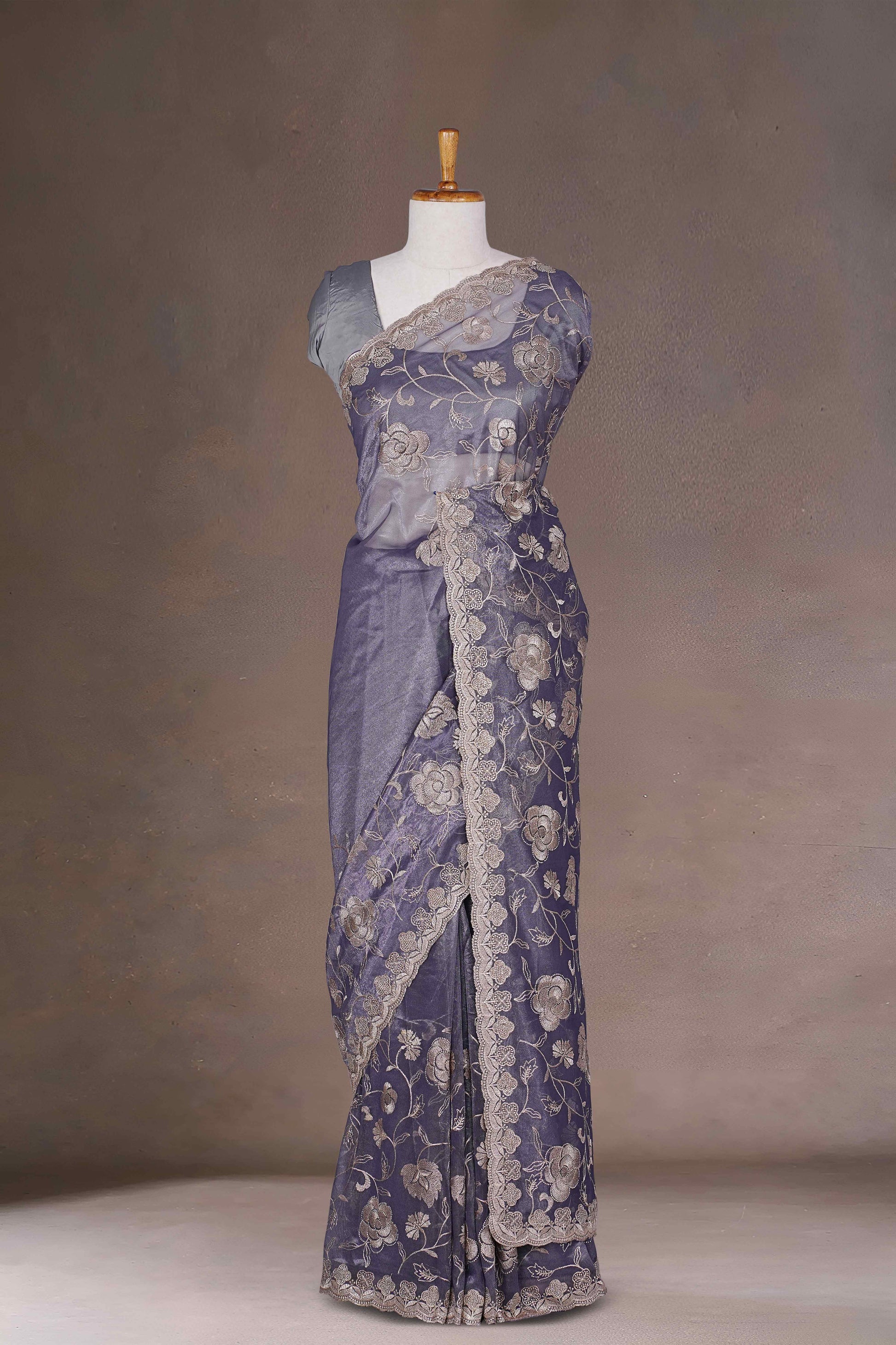 Golden thread embroidery