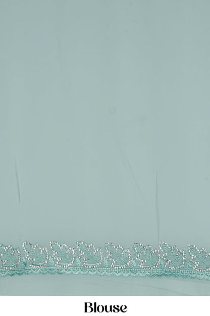 Graceful glam drape