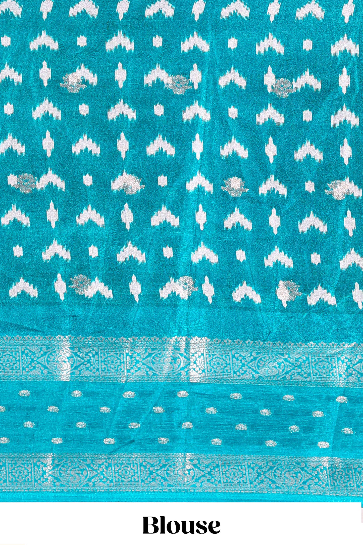 Graceful saree finish