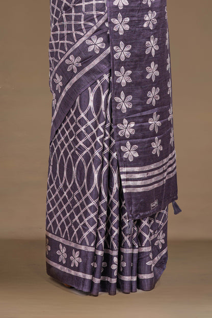 Grape structured blouse saree