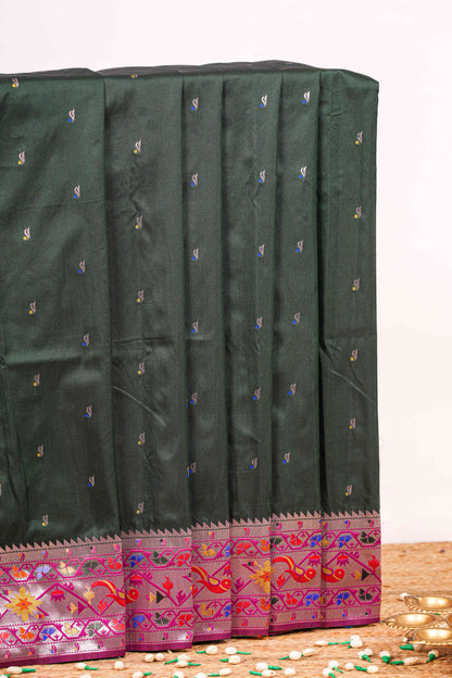 Green art soft silk smooth texture saree