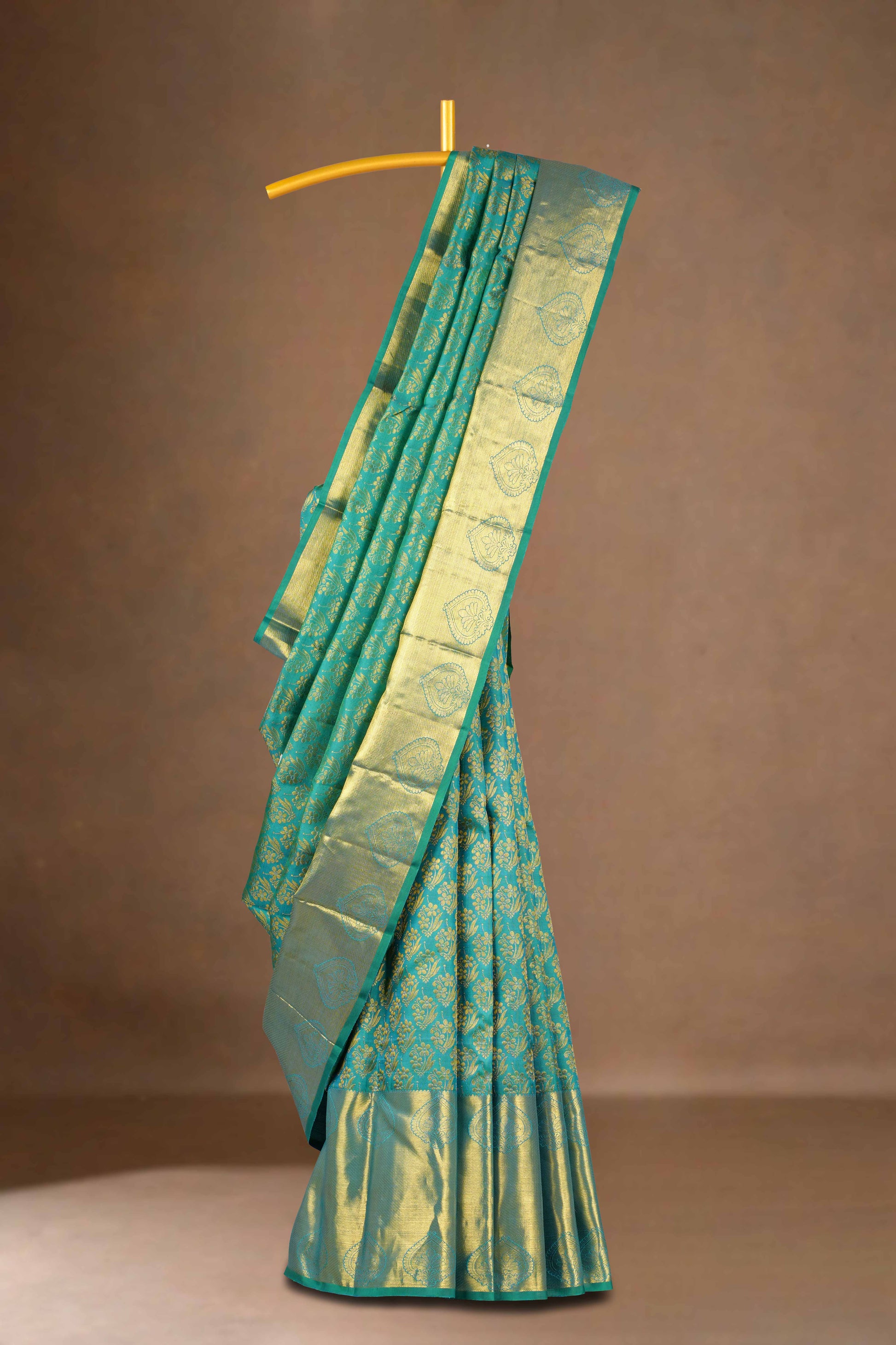 Green bridal pattu silk saree