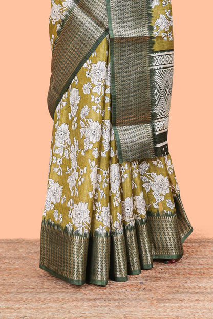 Green dola traditional saree