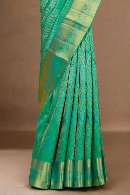 Green festive ethnic drape