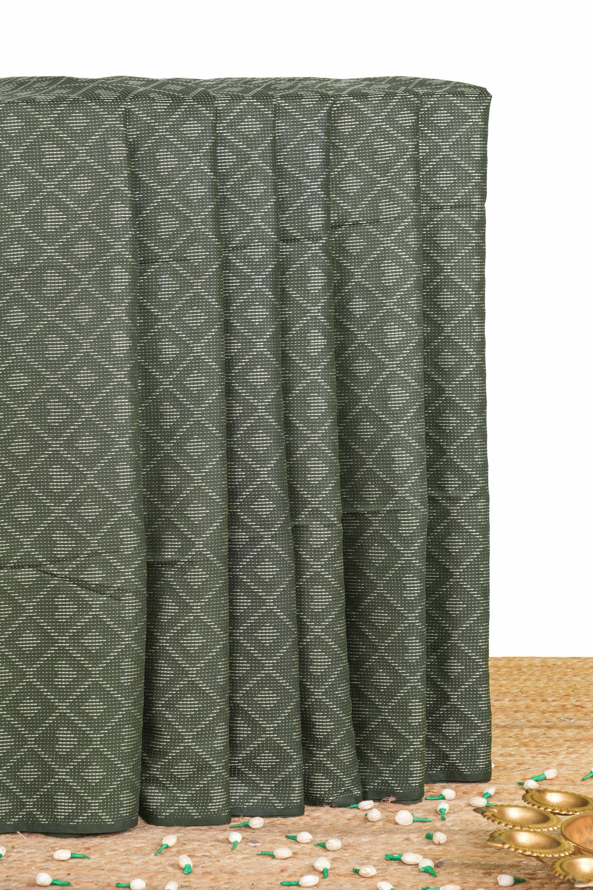 Green geometric linen saree 