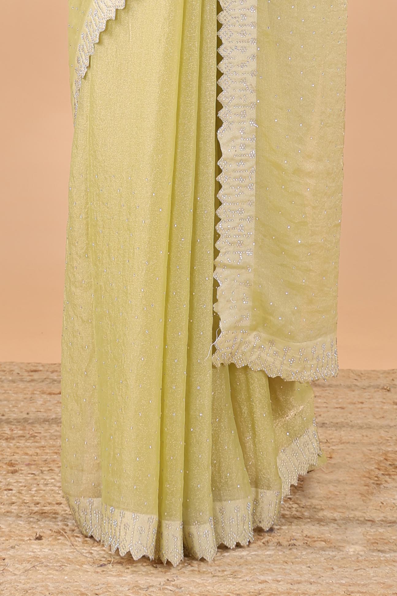 Green georgette silk short pallu saree