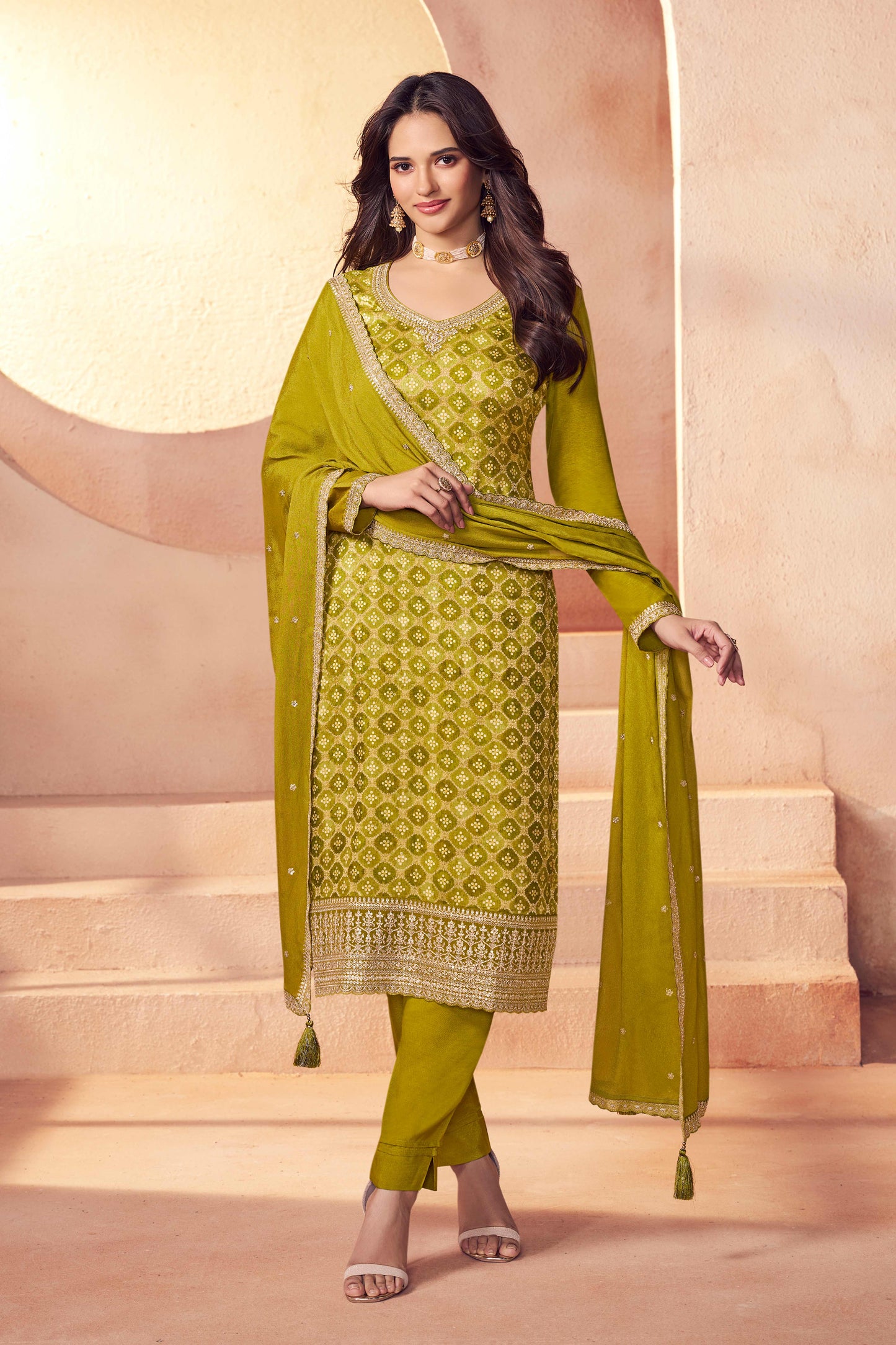 Green jacquard moga silk suit set
