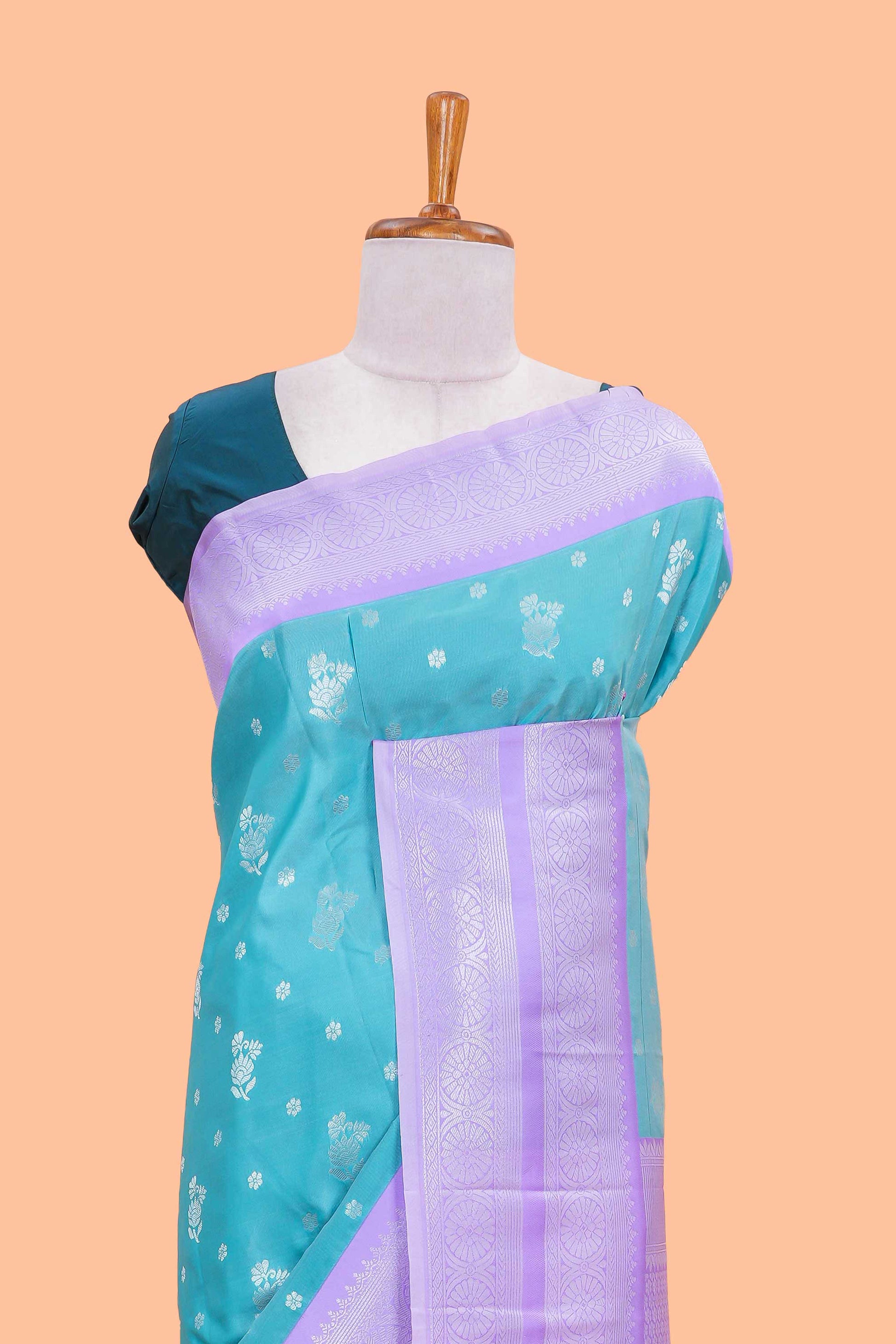 Green ruchi silk contrast pallu saree