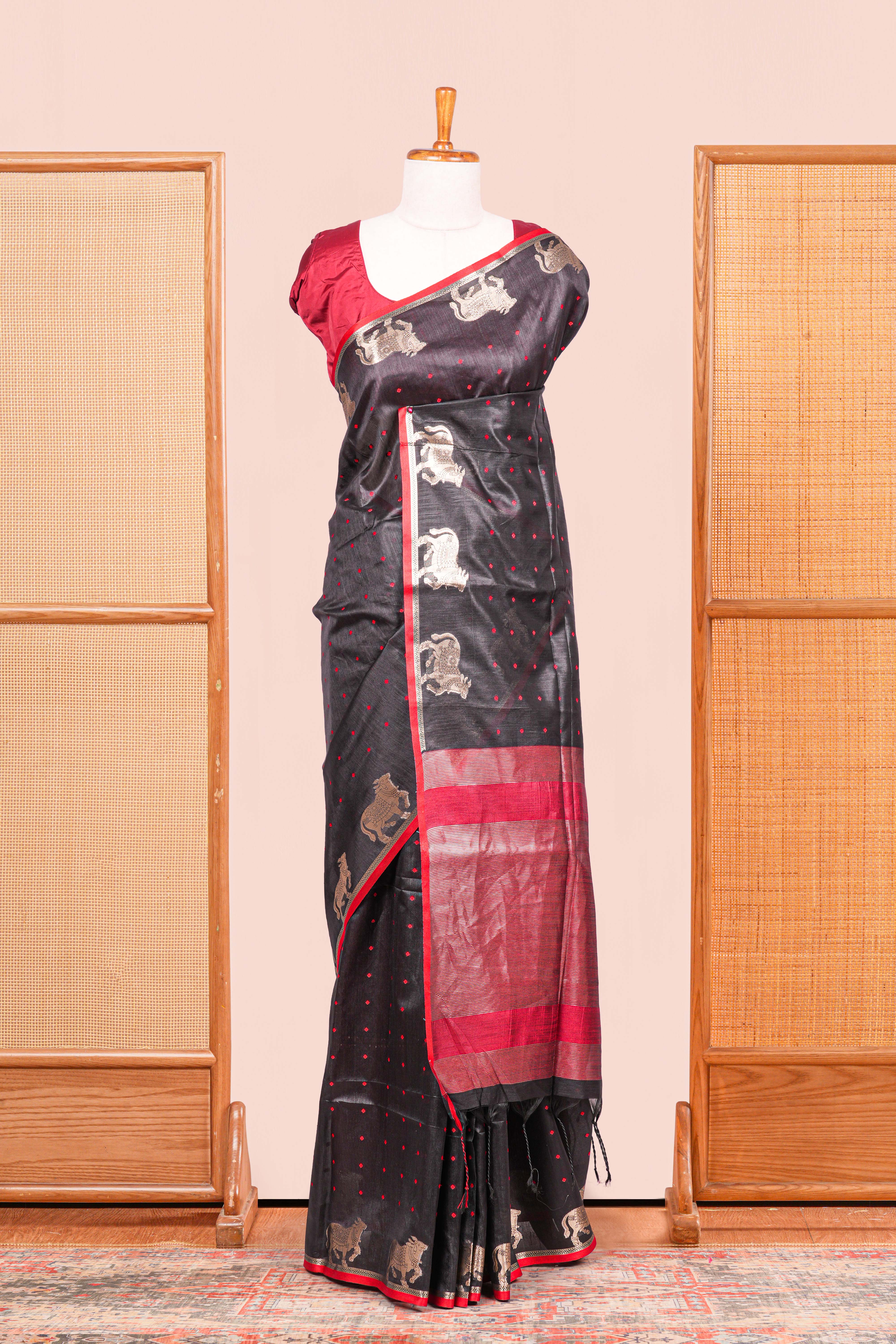  Handloom inspired weave 