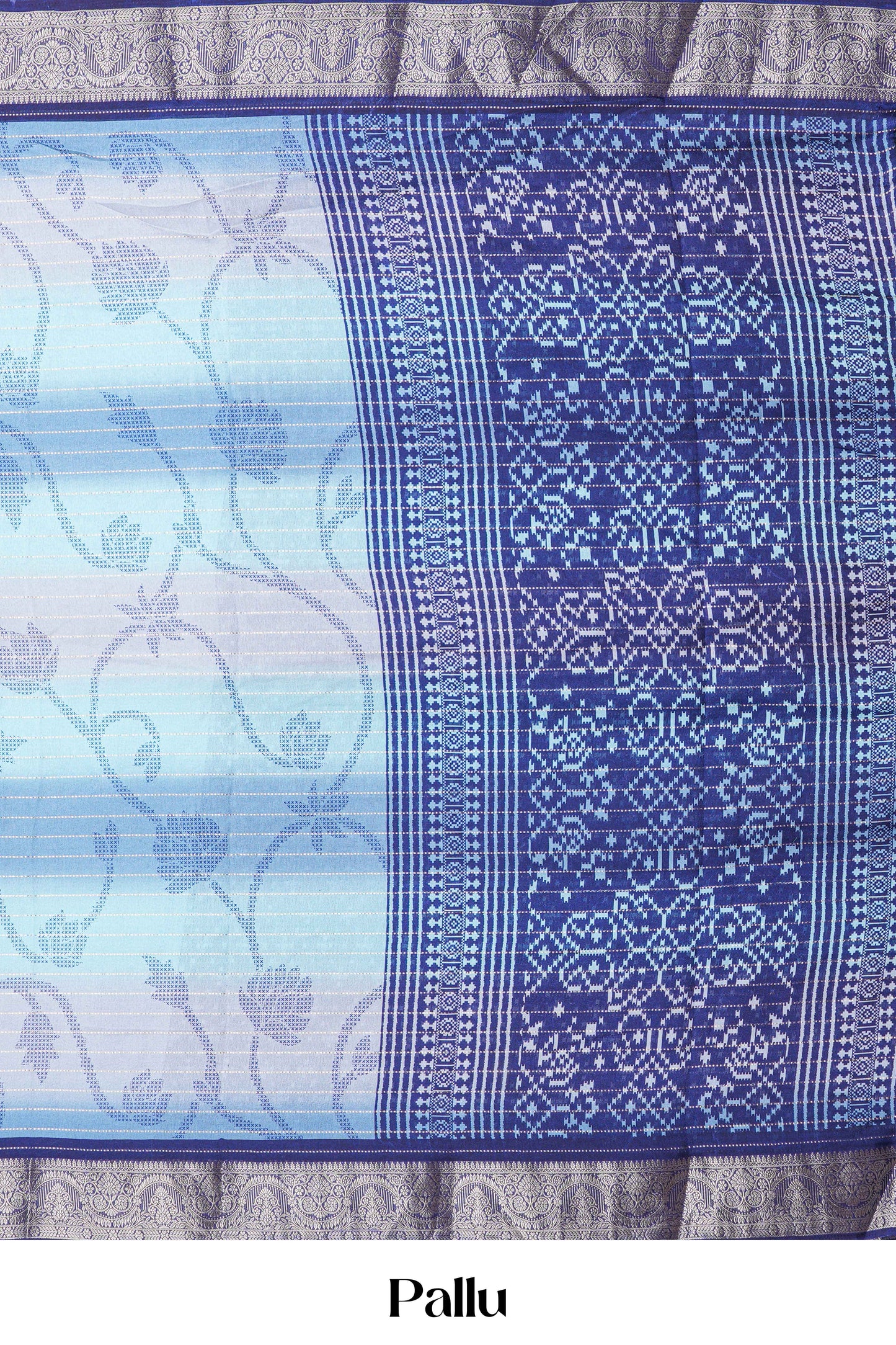 Highlight pallu contrast