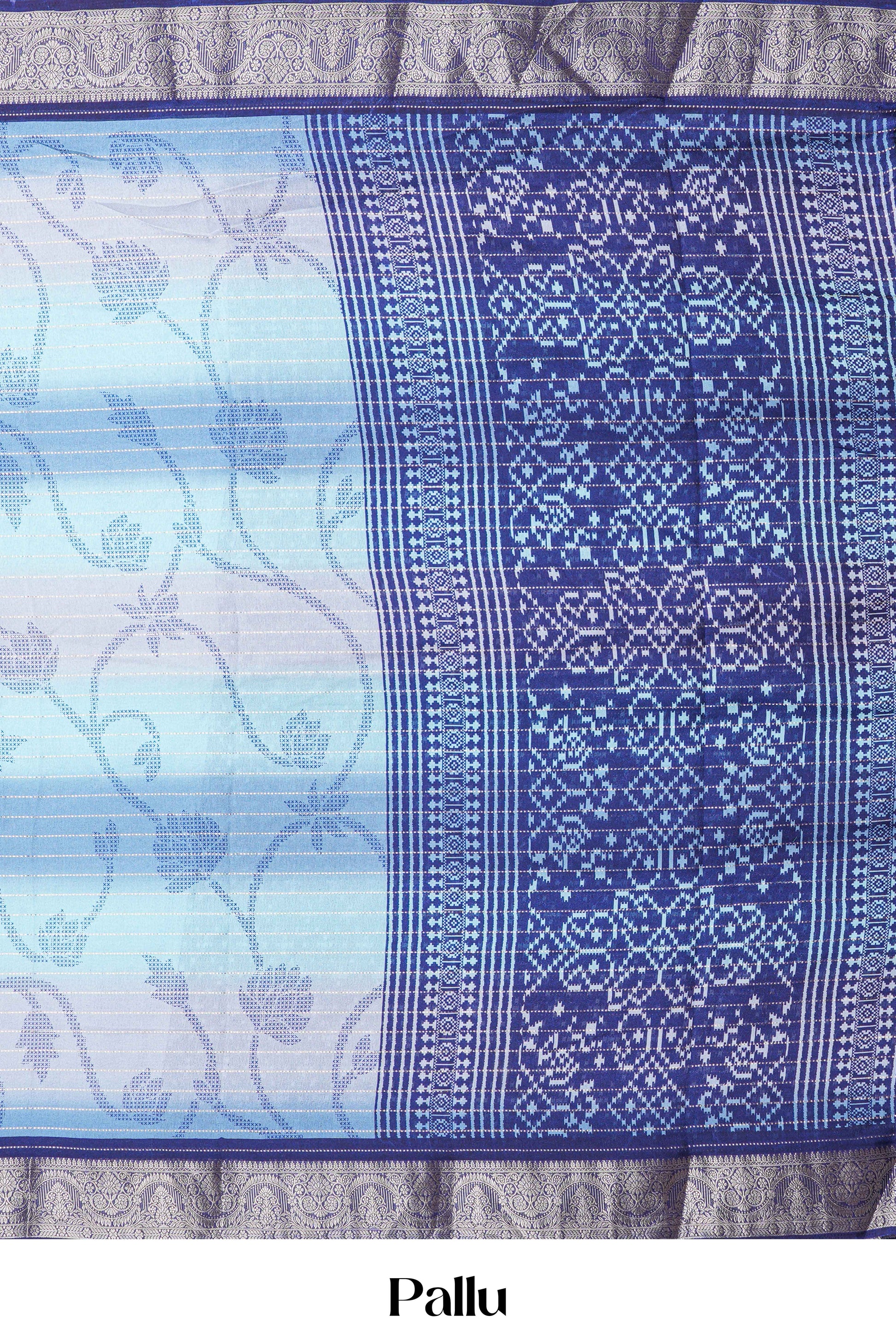 Highlight pallu contrast