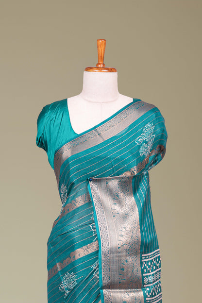 Jacquard border accent