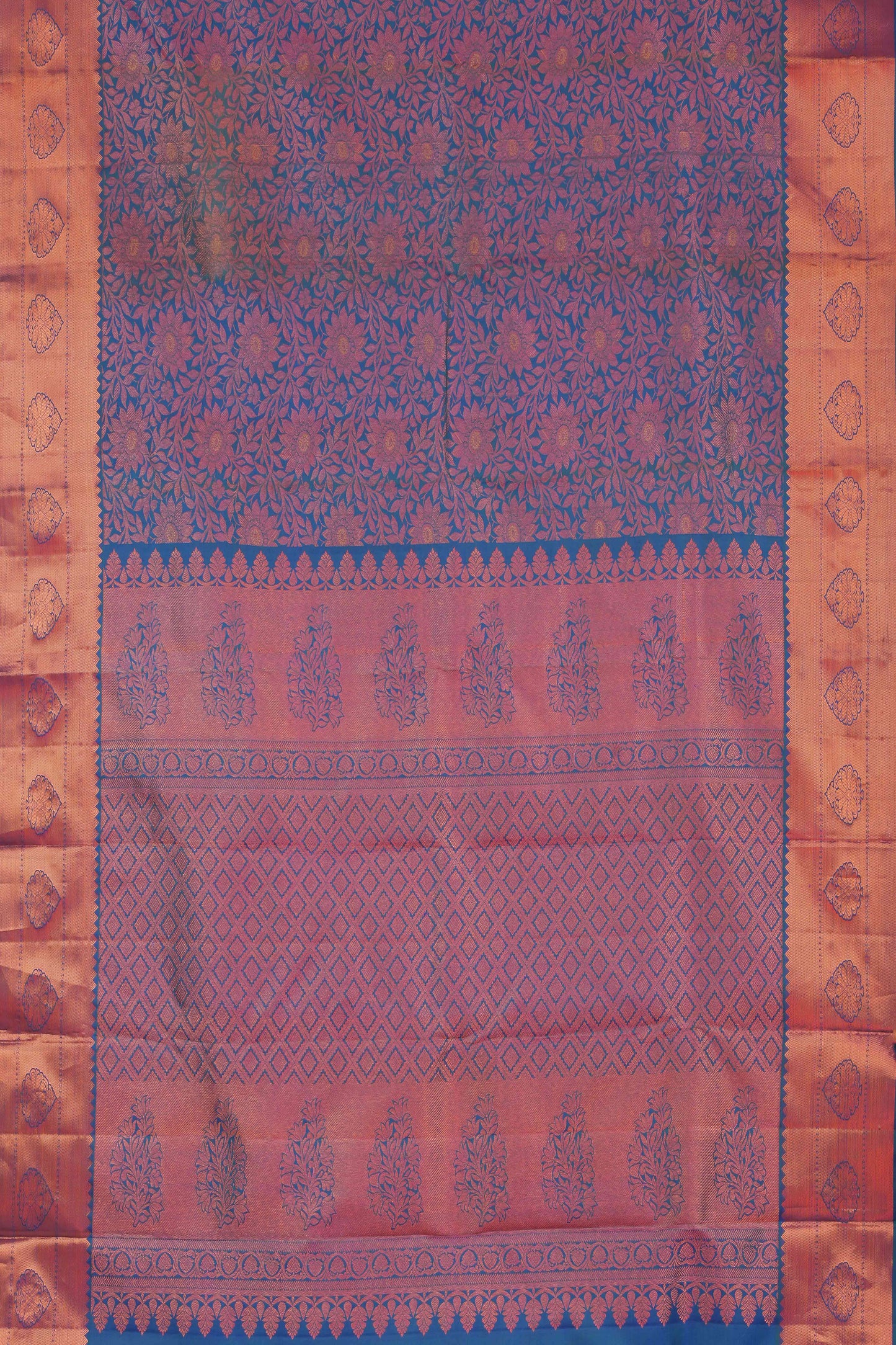 Jacquard woven pattu saree
