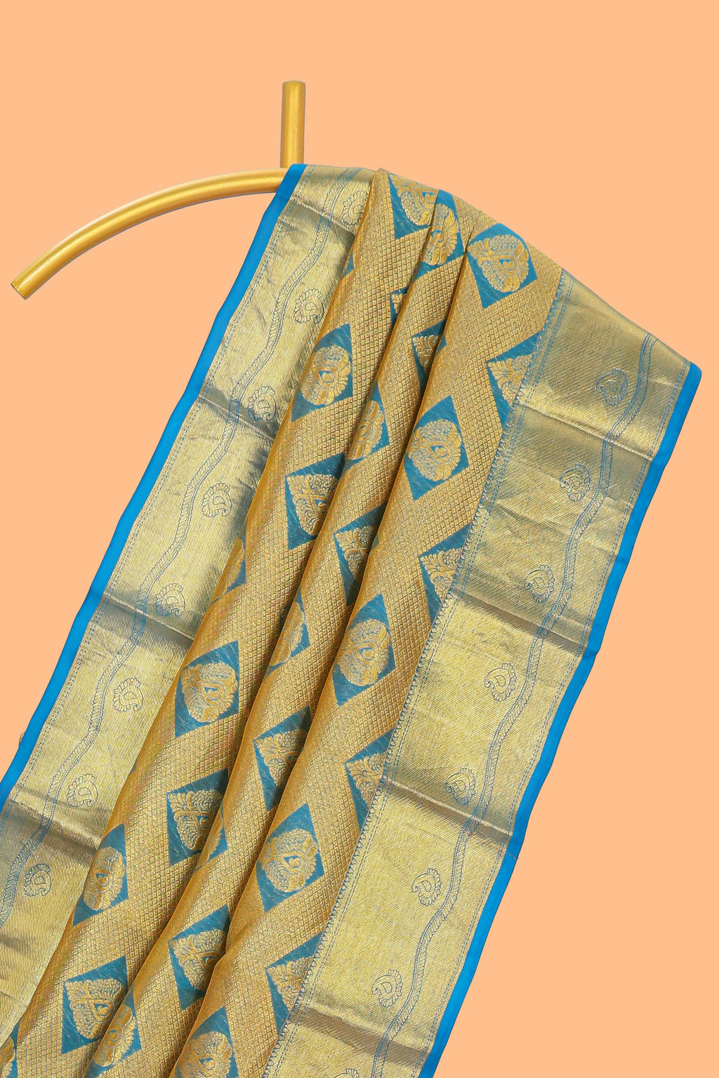 Blue Geometric and butta designed Kanchipuram silk saree with self zari border and zari work pallu comes with matching blouse