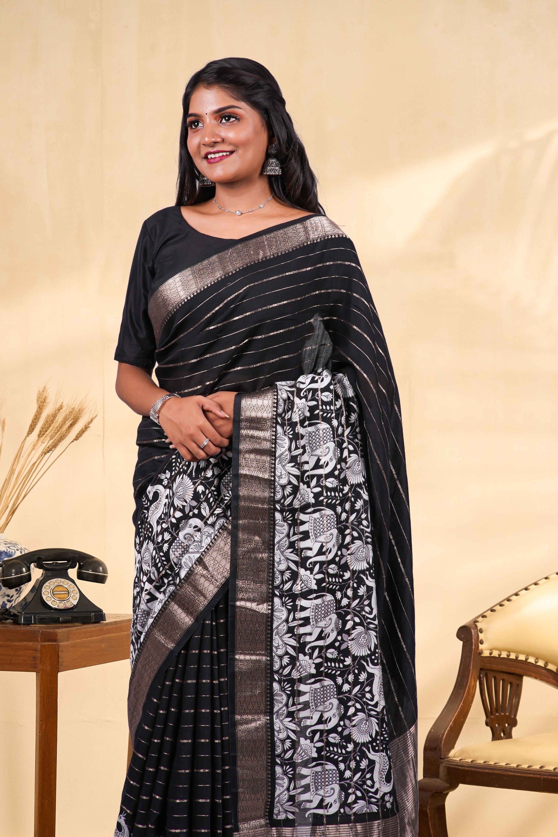  Lightweight breathable feel saree