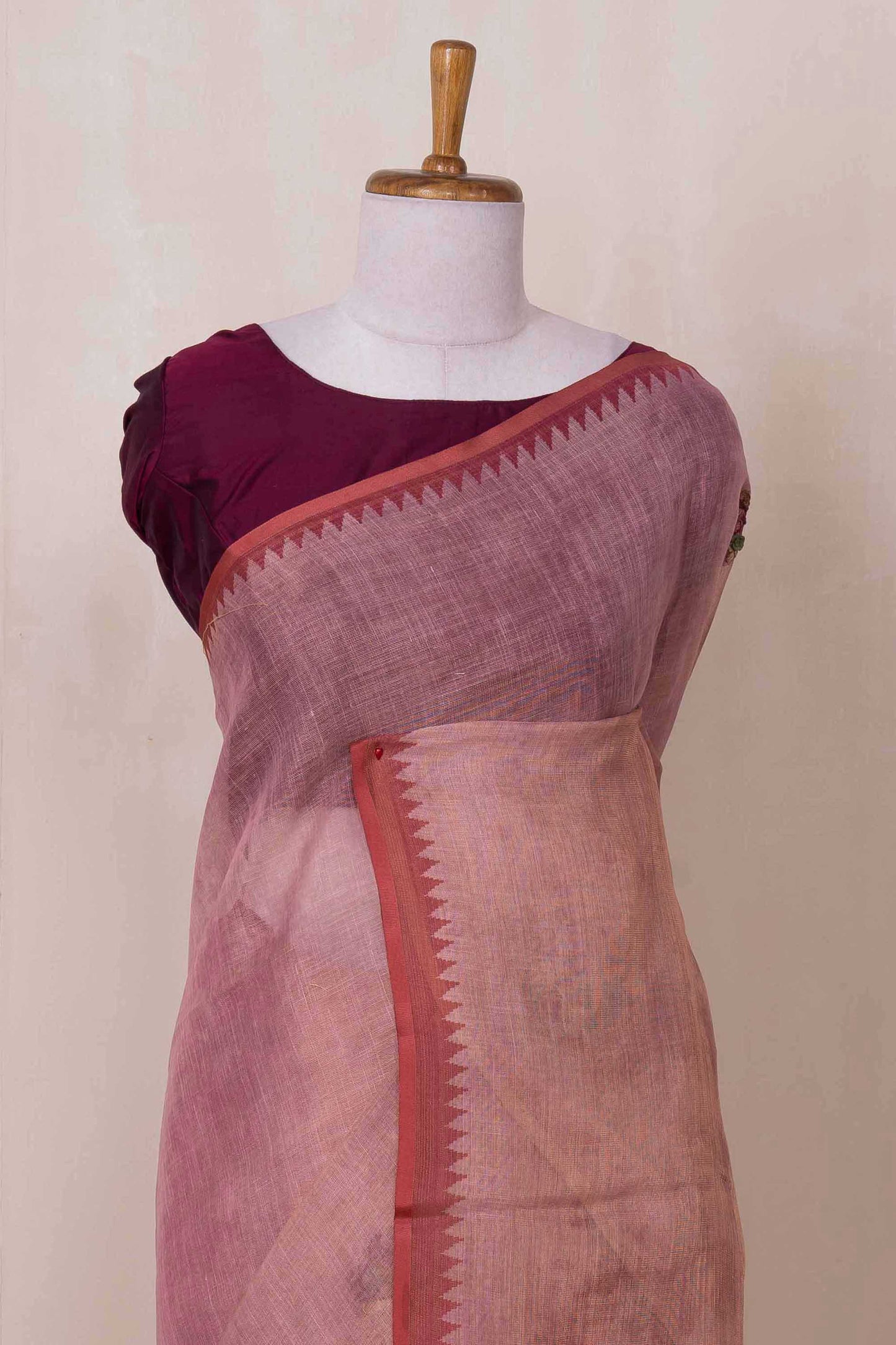 Linen saree with French knot work