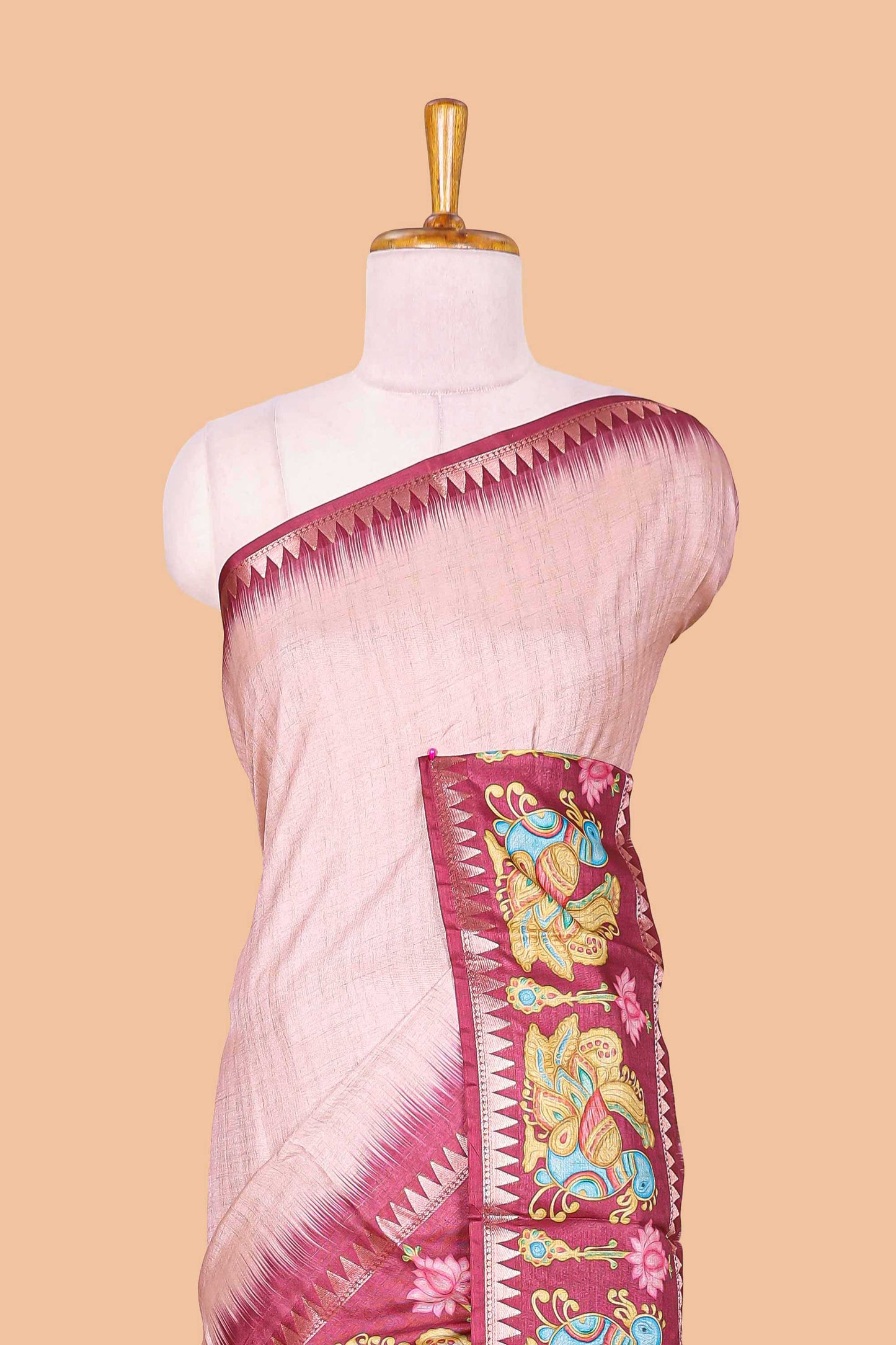 Lotus annam border accent