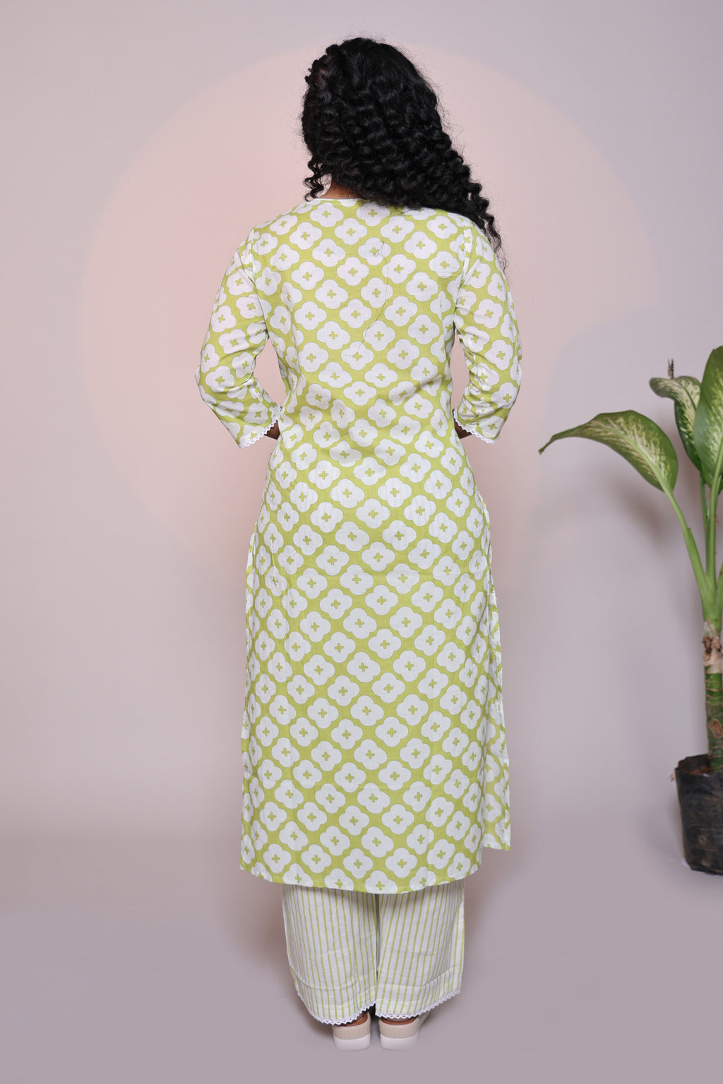 Green floral motifs 3/4 slevee salwar suit with matching pant and printed dupatta