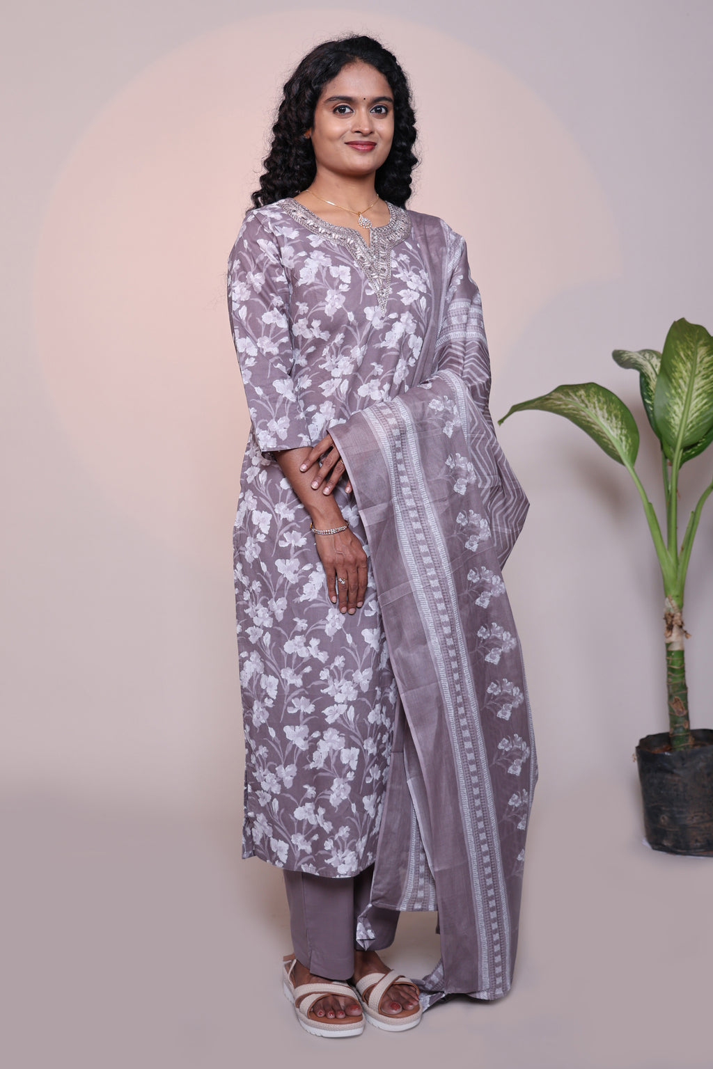Mauve floral design 3/4 slevee salwar suit with matching pant and floral printed dupatta