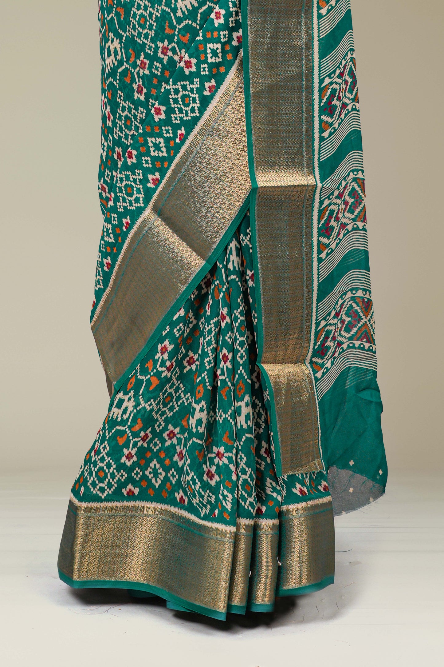Multi color printed pallu silk saree