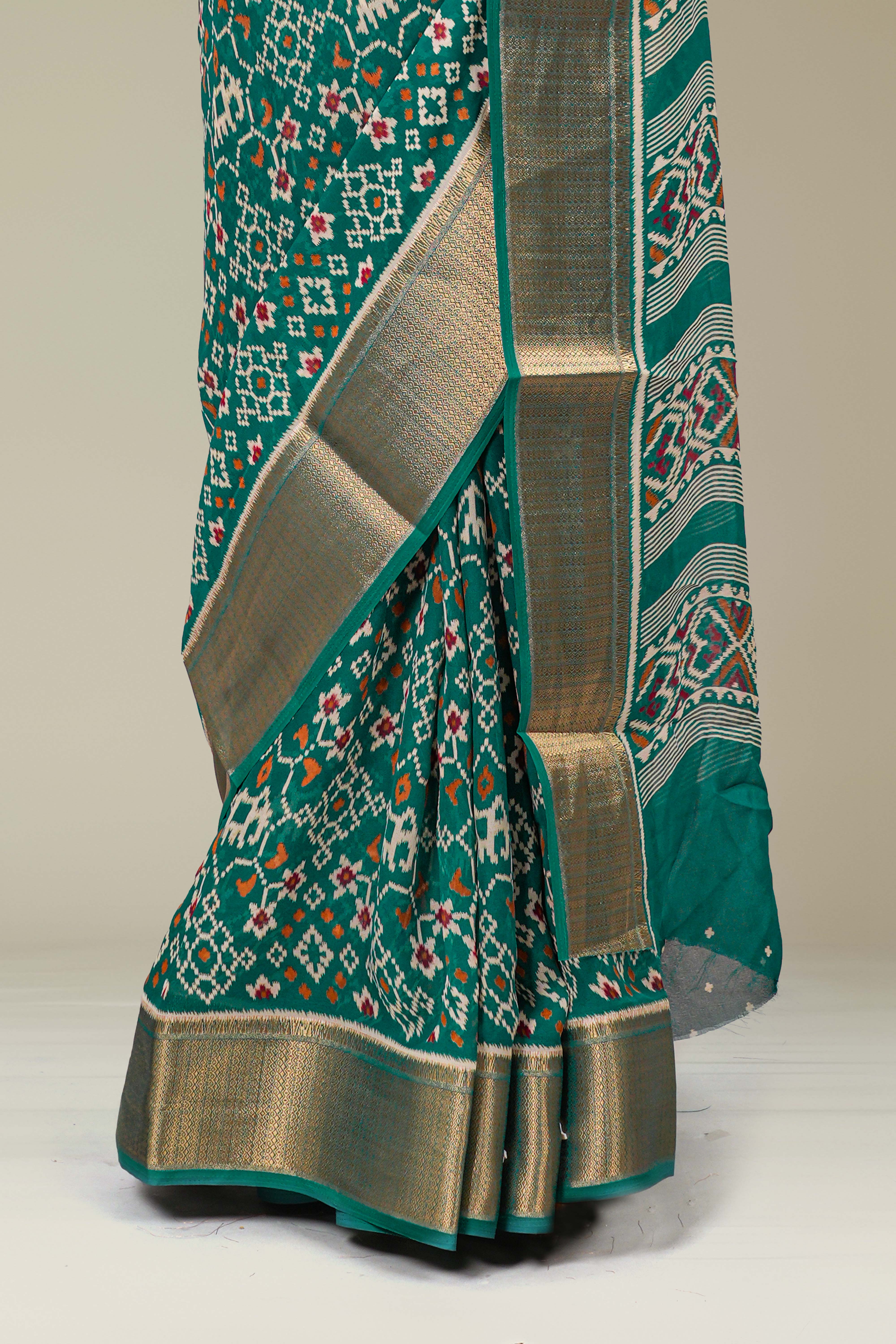 Multi color printed pallu silk saree