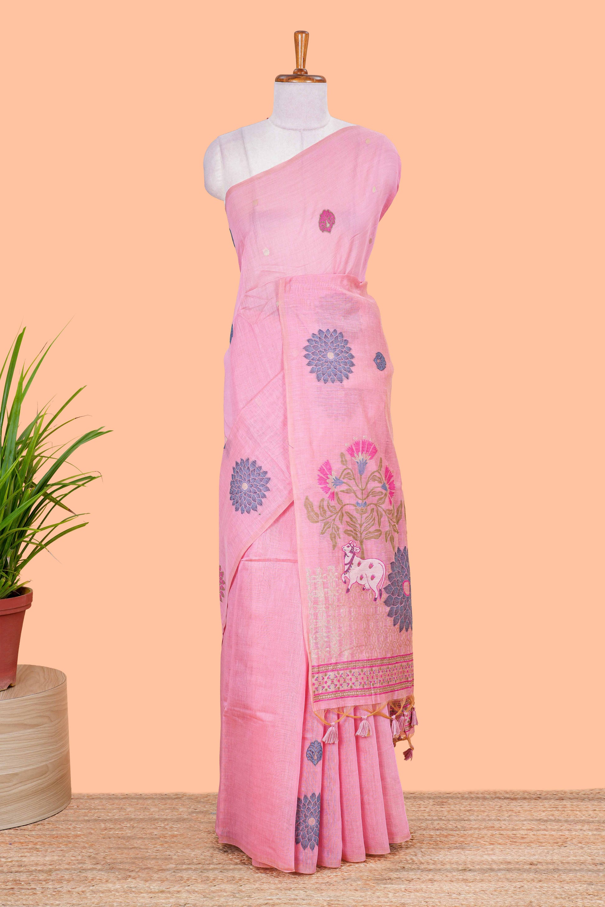 Munga cotton floral motifs saree design