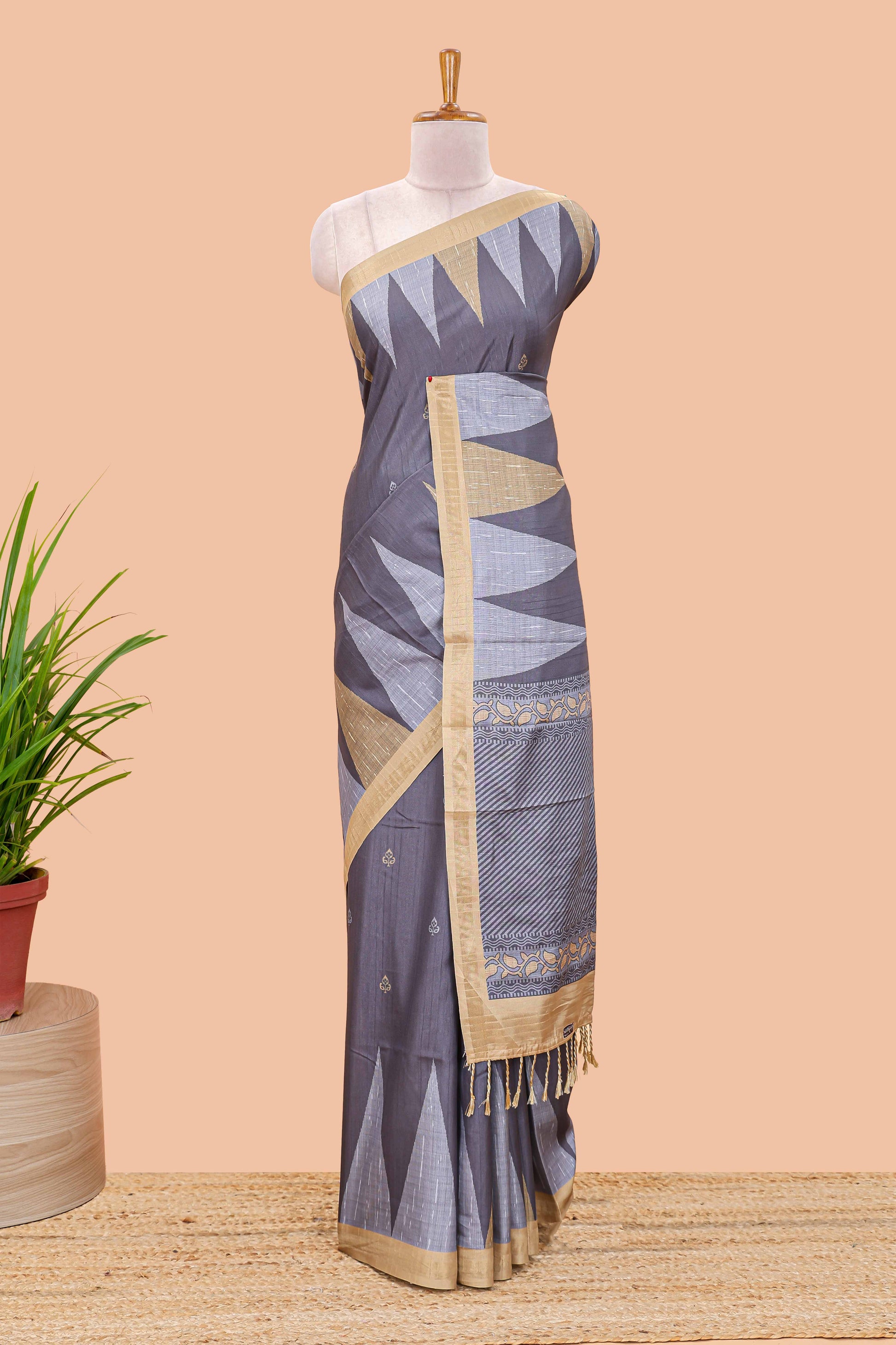  Paisley butta weave saree