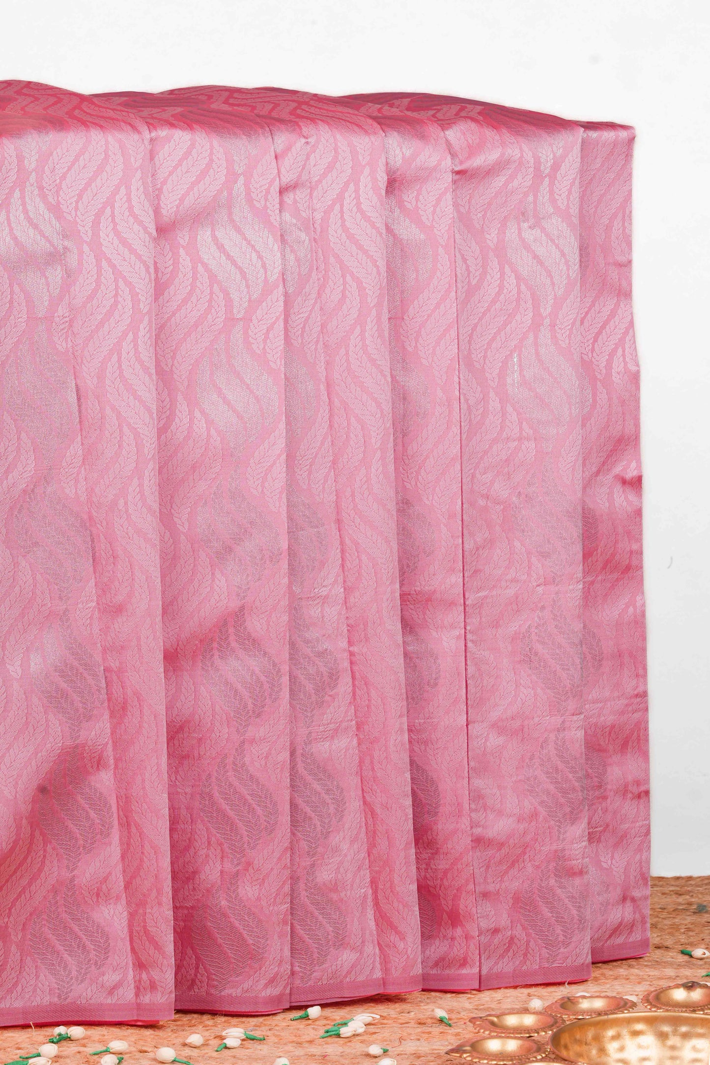 Peach lichi silk leaf motif saree