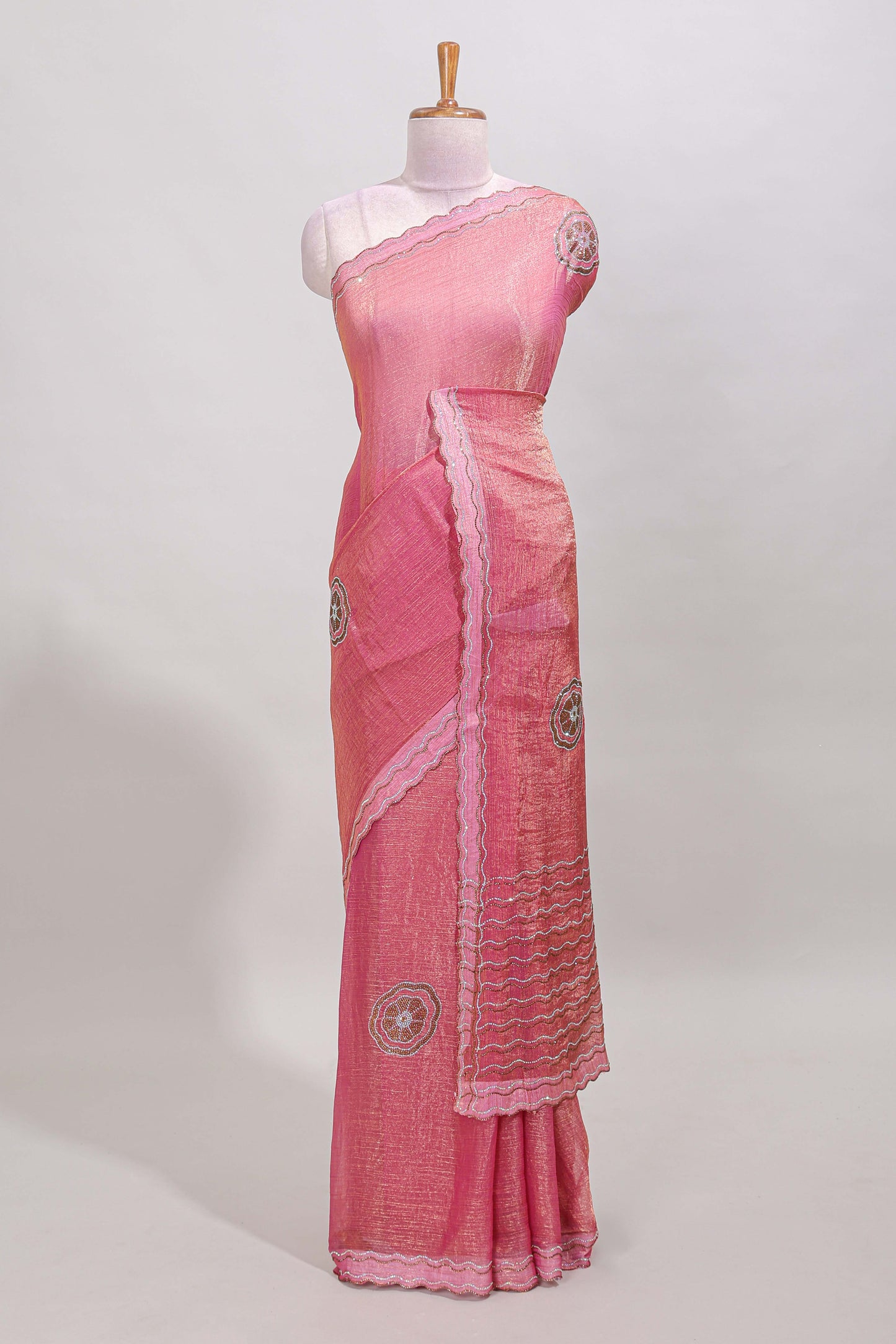 Pink color scallop border saree