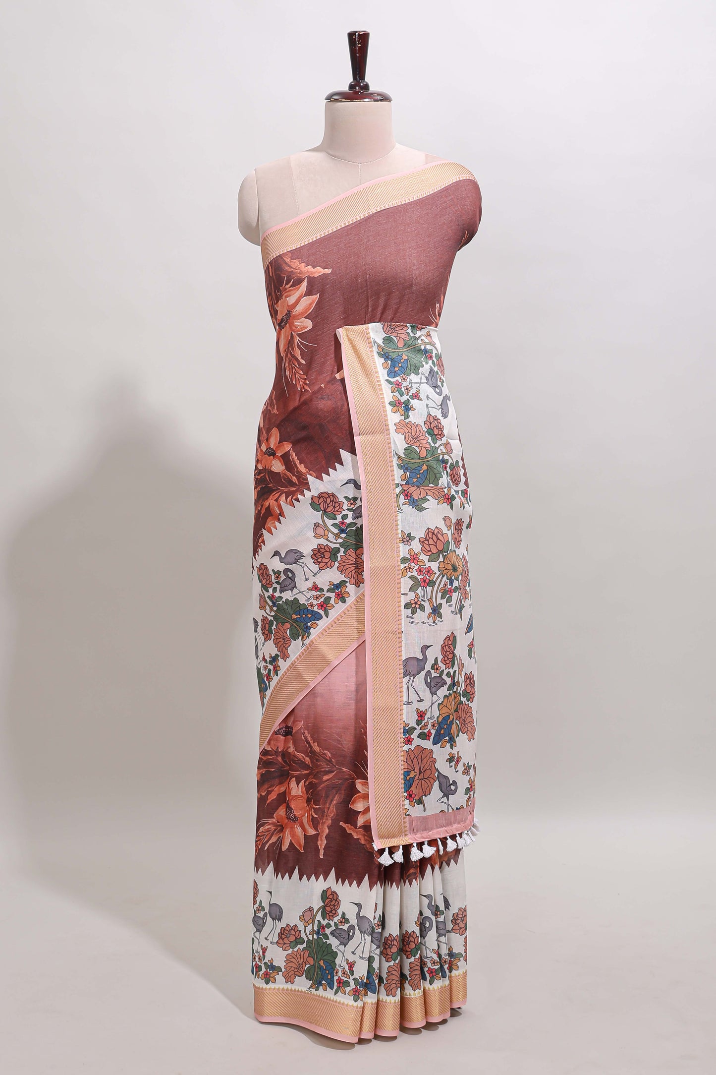 Pink quirky motif saree