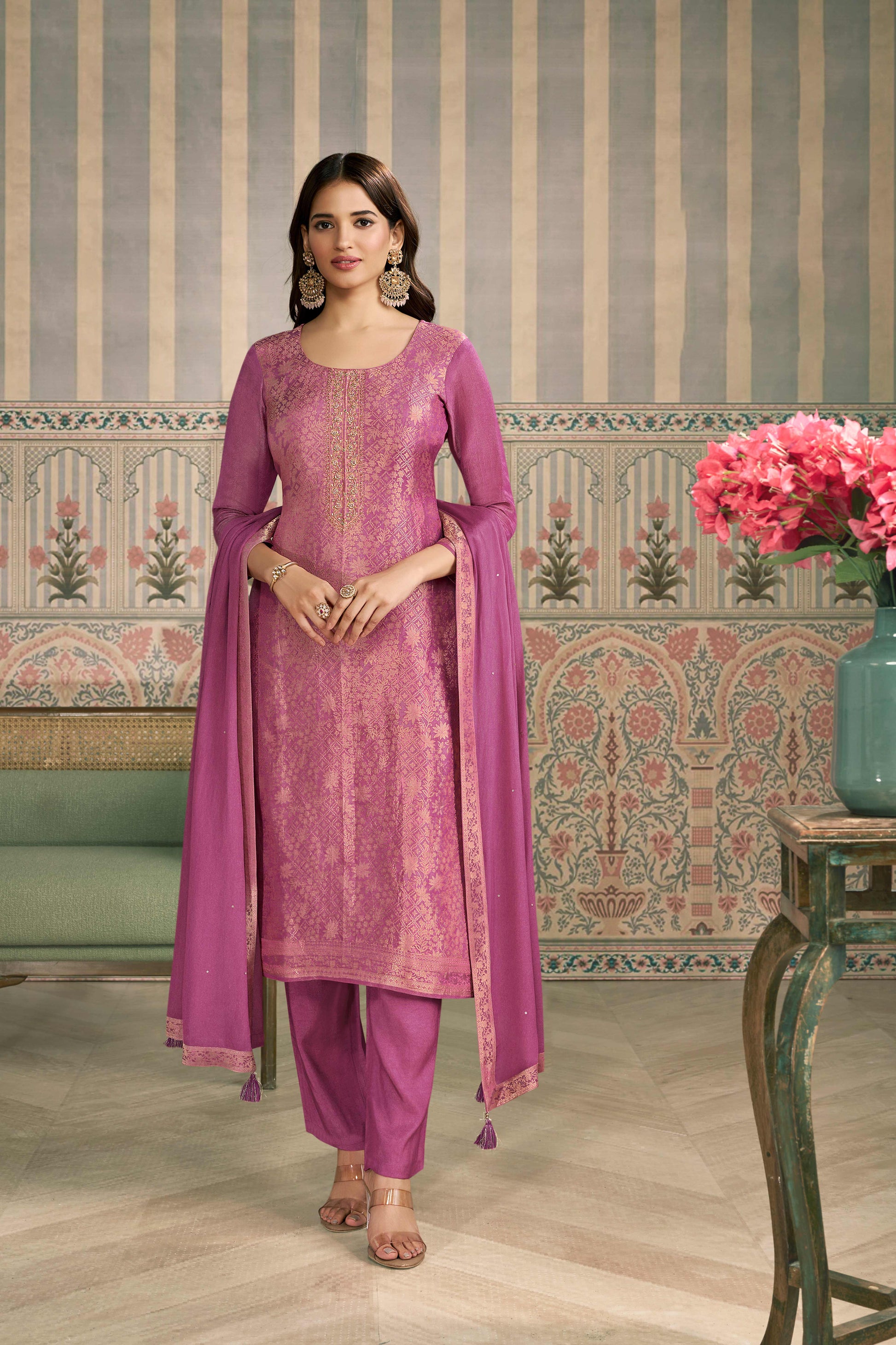 Pink viscose jacquard suit set