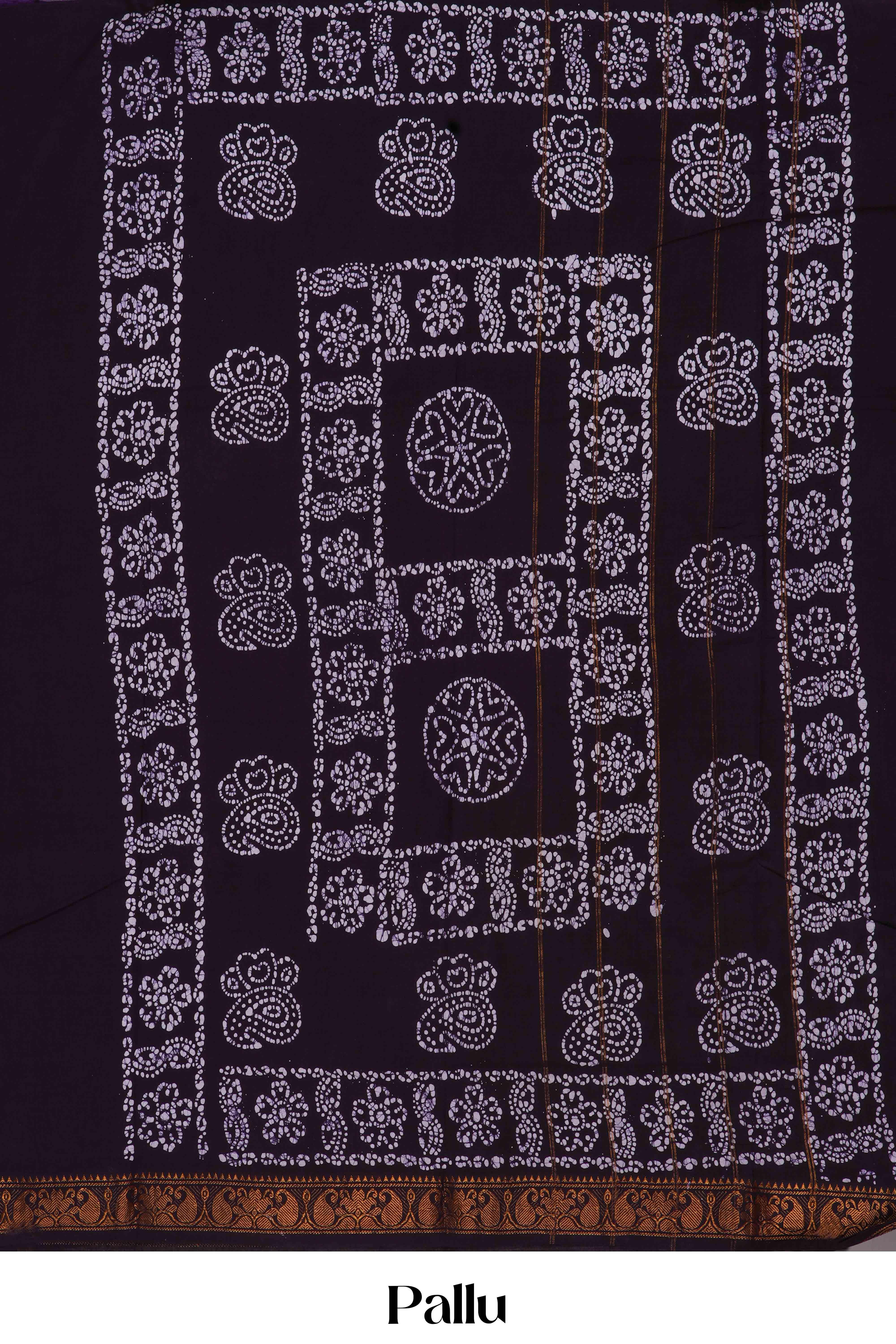Purple Bandhani design detailing 