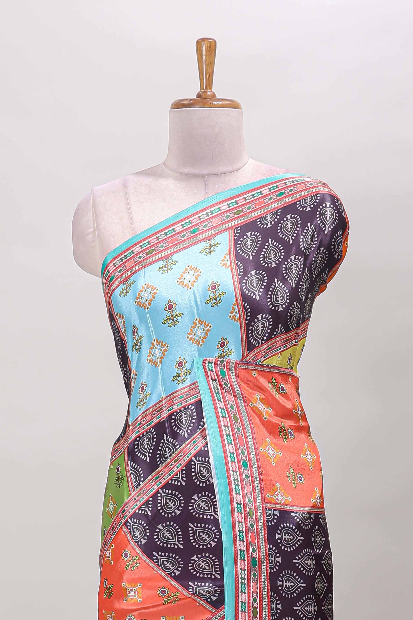 Radiant ethnic drape
