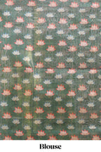 Radiant festive drape