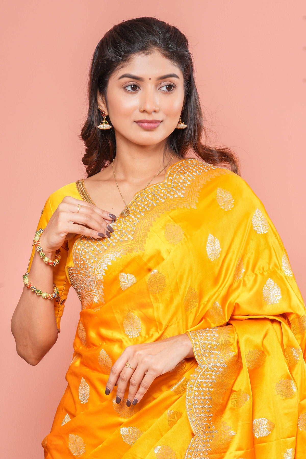 Rich yellow festive finish
