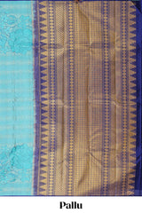 Borderless blue floral designed swayamvara pattu saree withcontrast zari pallu and blouse