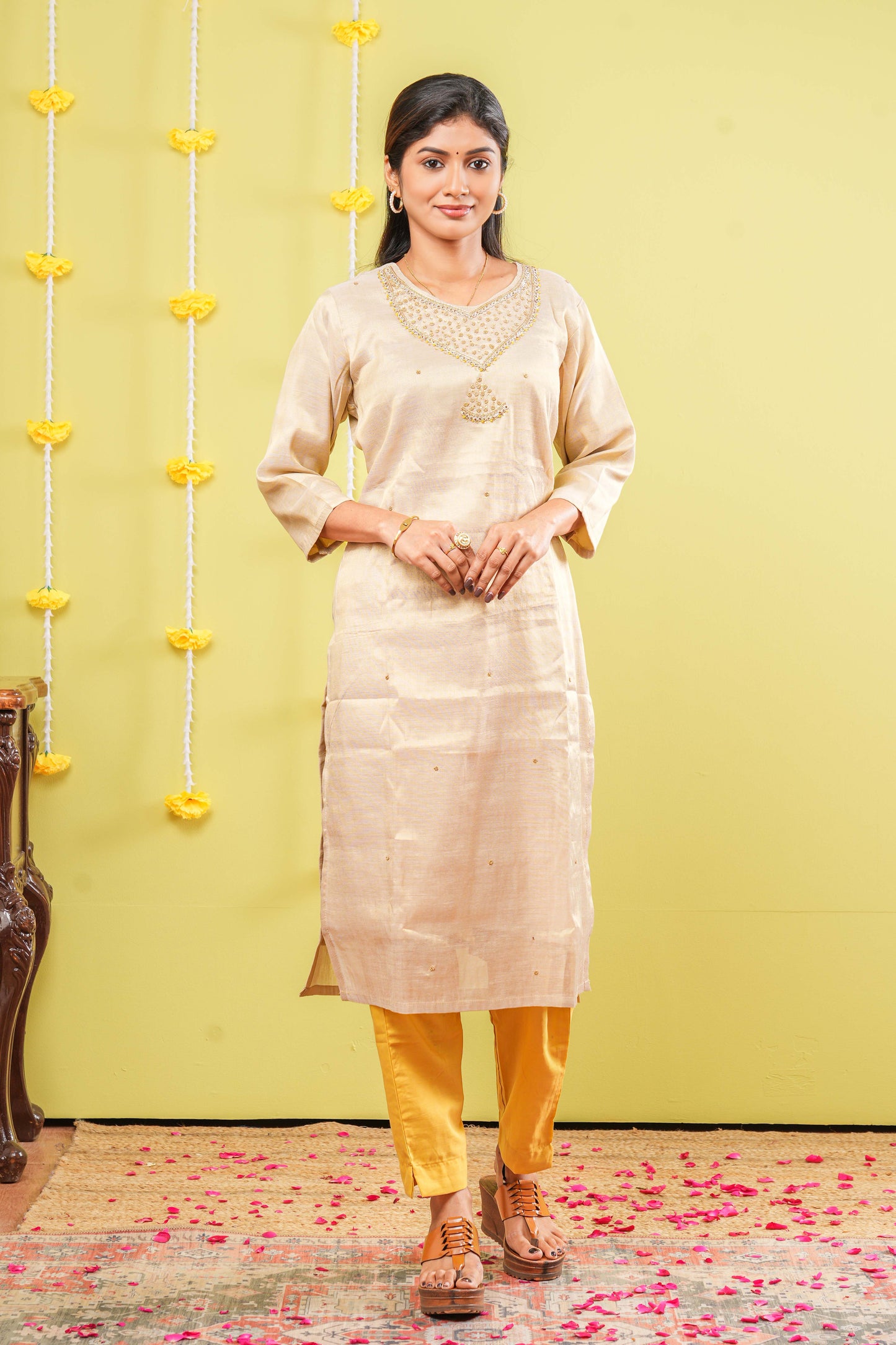 Sandal dupatta suit set