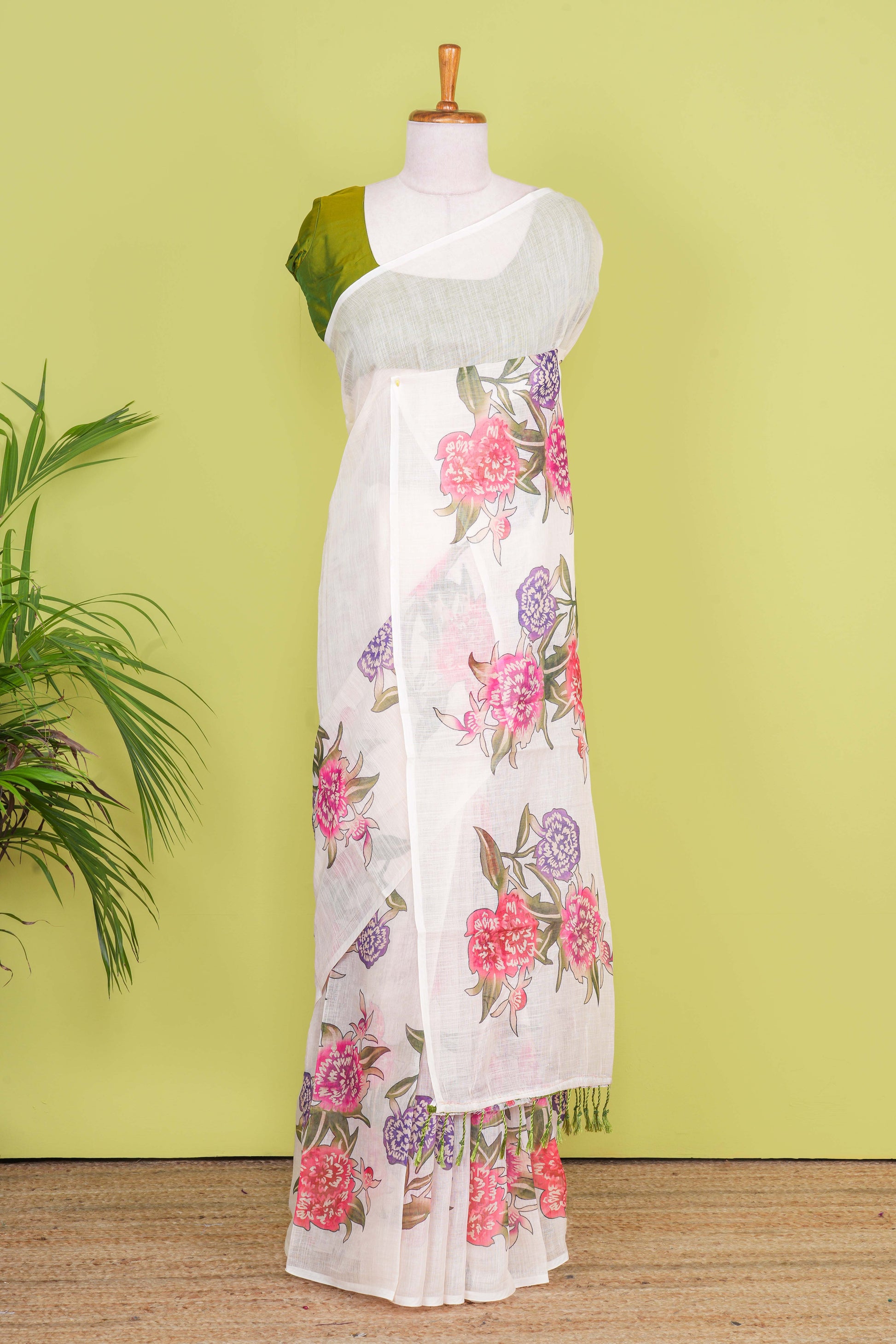 Sandal flower print linen saree