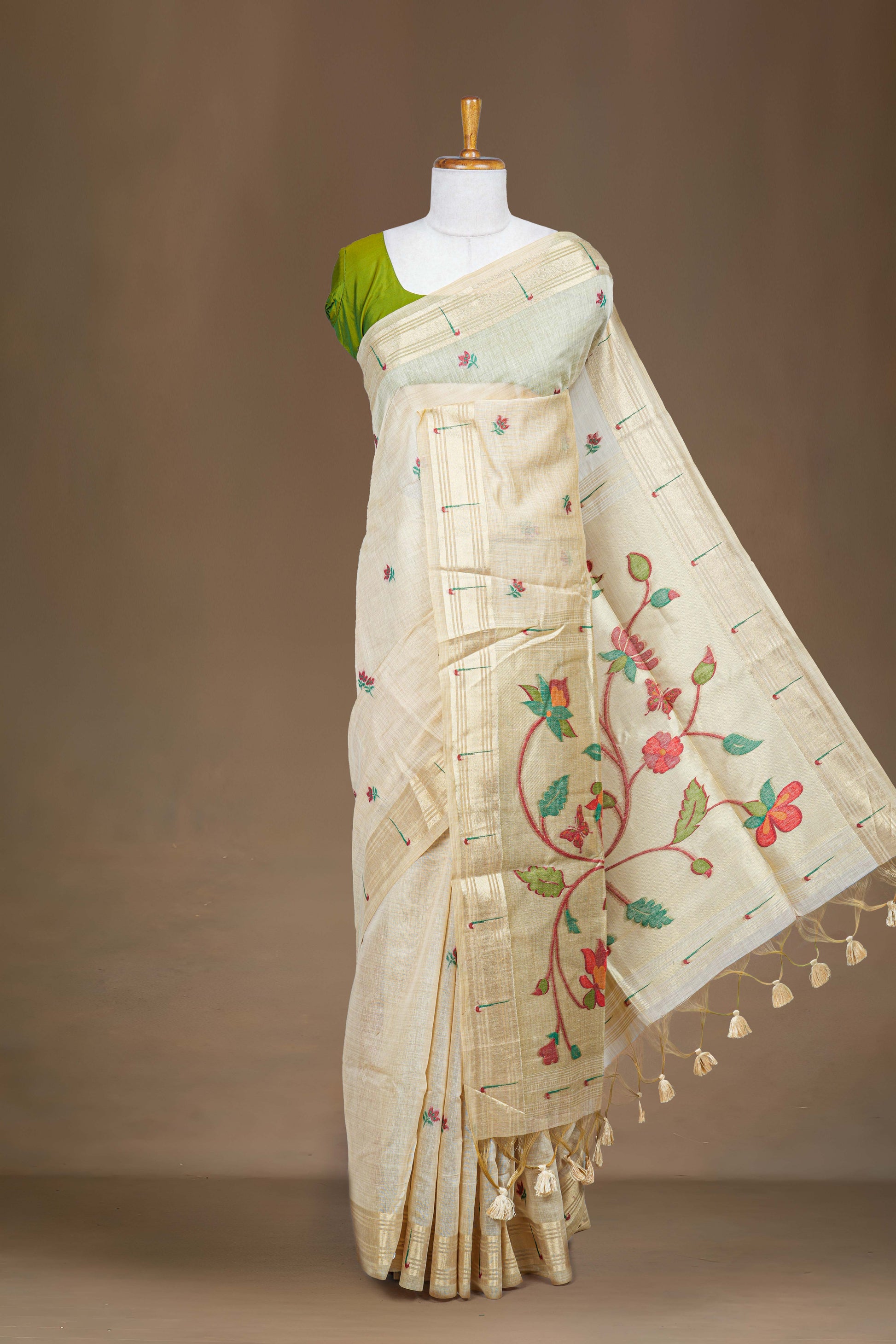 Sandal munga cotton floral saree
