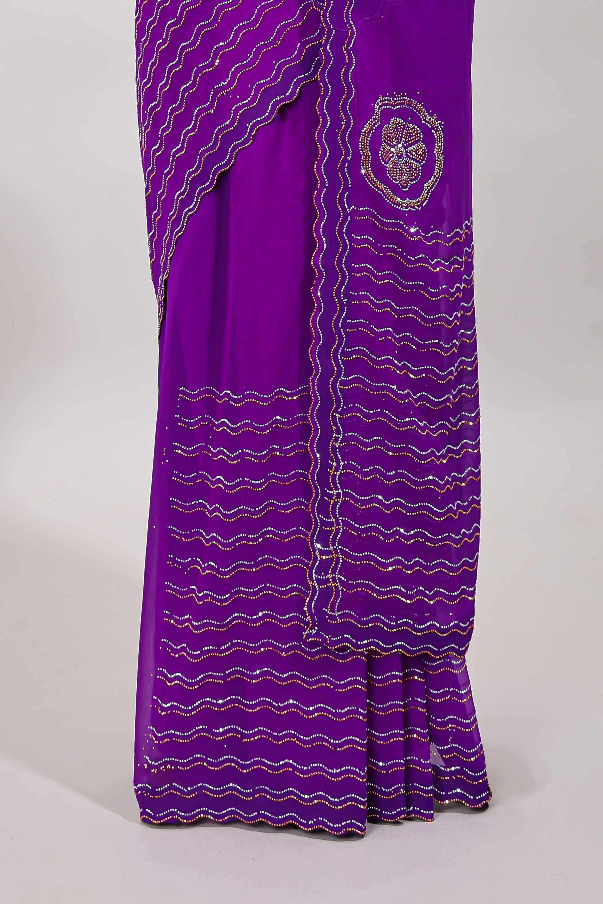 Scallop border rani pink saree
