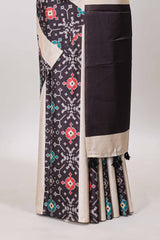 Self pallu finish 