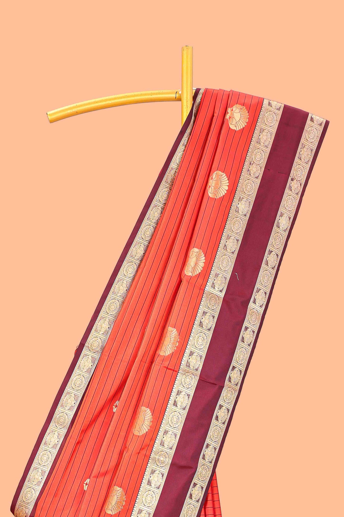 Semi soft silk contrast pallu saree