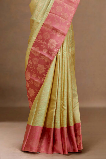 Silk saree with big zari border