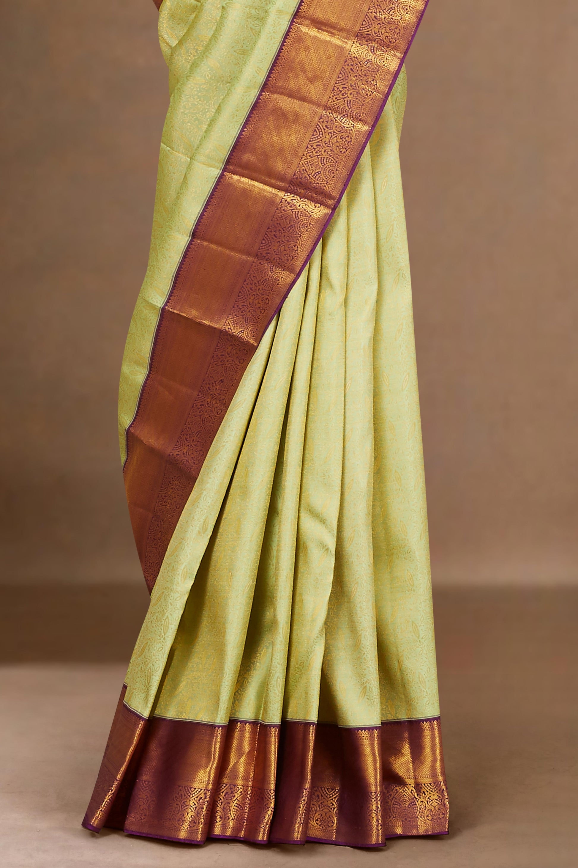 Silk saree with zari weaving
