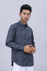 Slim fit styling