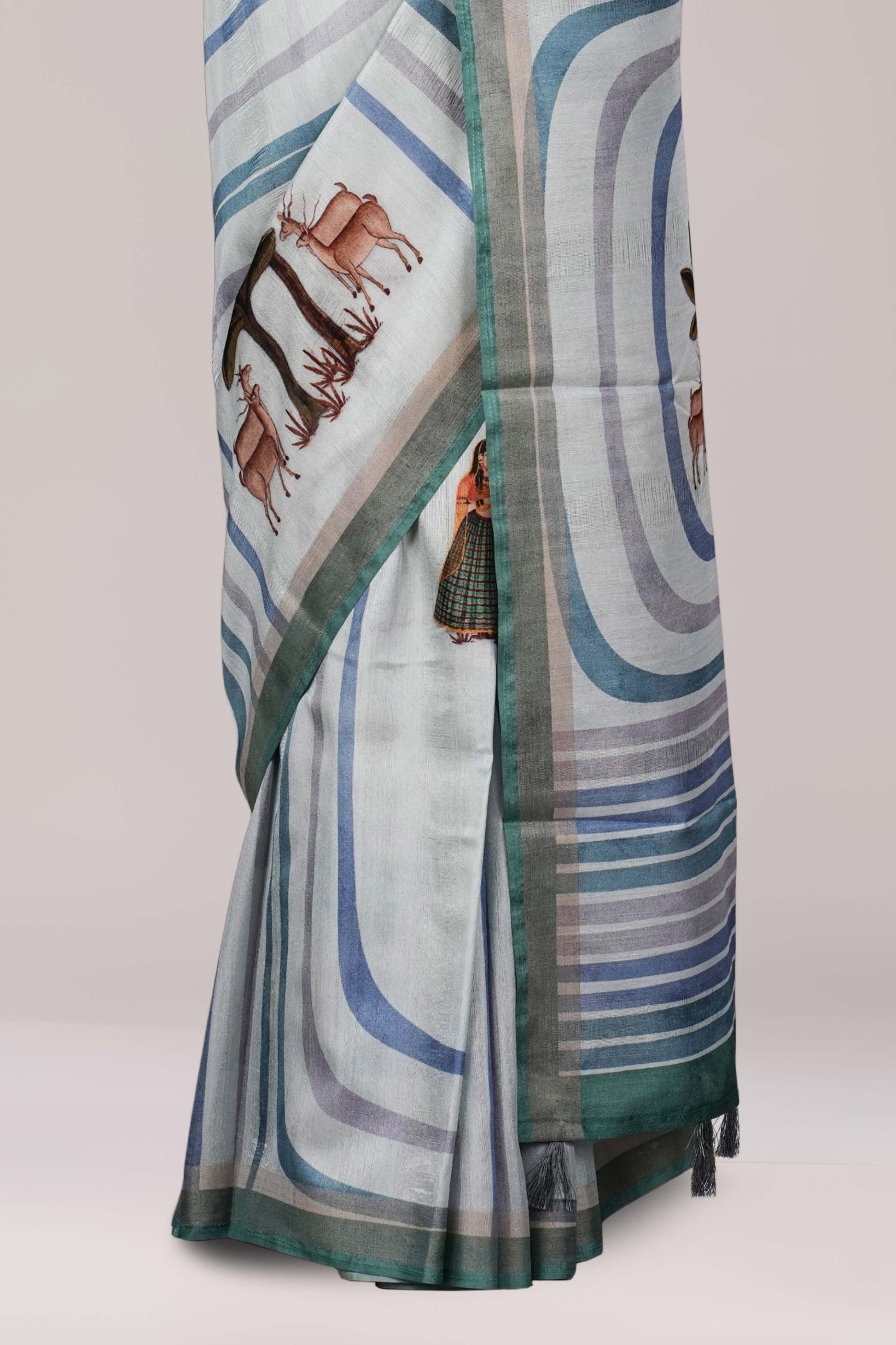 Smooth textured drape
